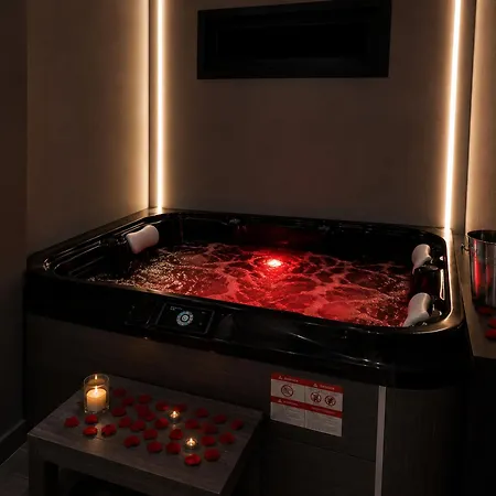 Alto 102 - Romantic Jacuzzi * Durrës
