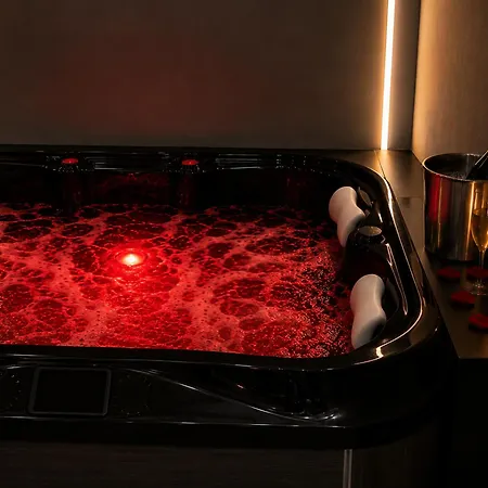 Διαμέρισμα Alto 102 - Romantic Jacuzzi